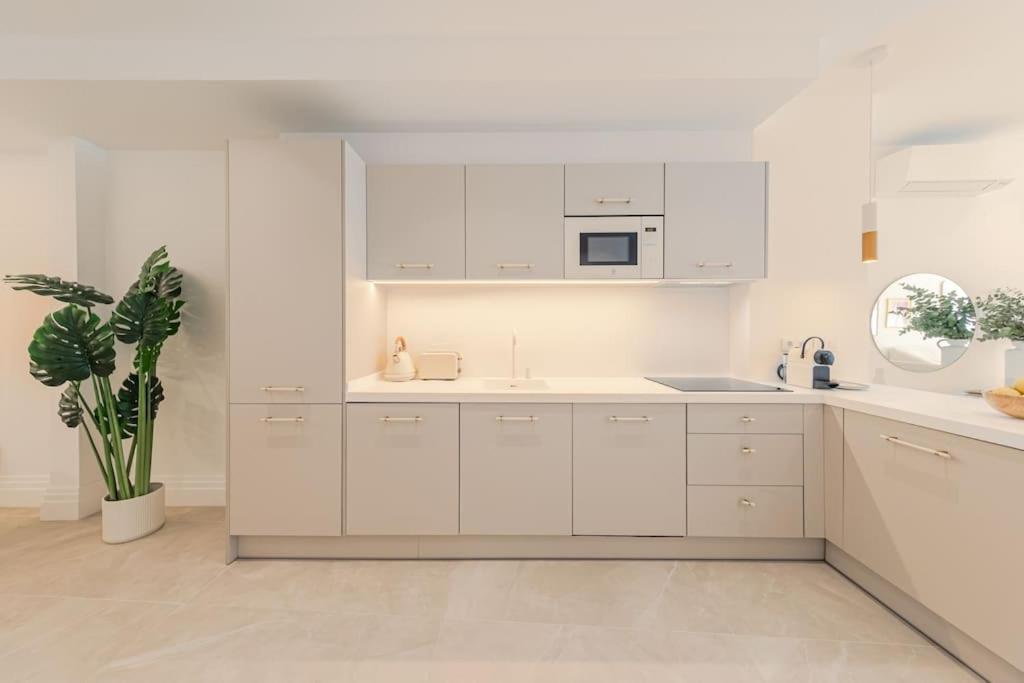 Isg O'donnell 2-2-free Parking Sevilla